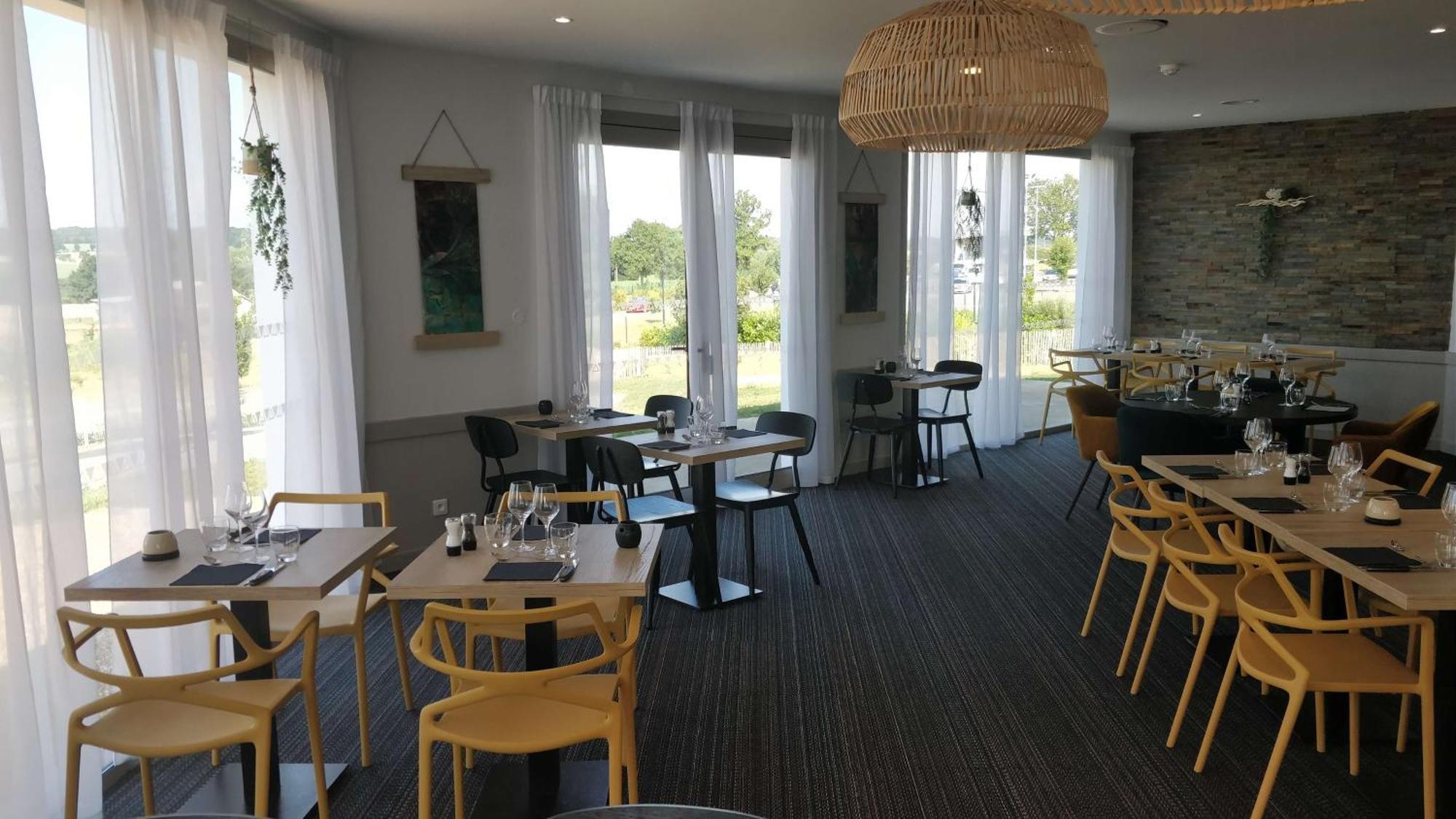 Brit Hotel Au Pays De Vitre Étrelles Eksteriør bilde