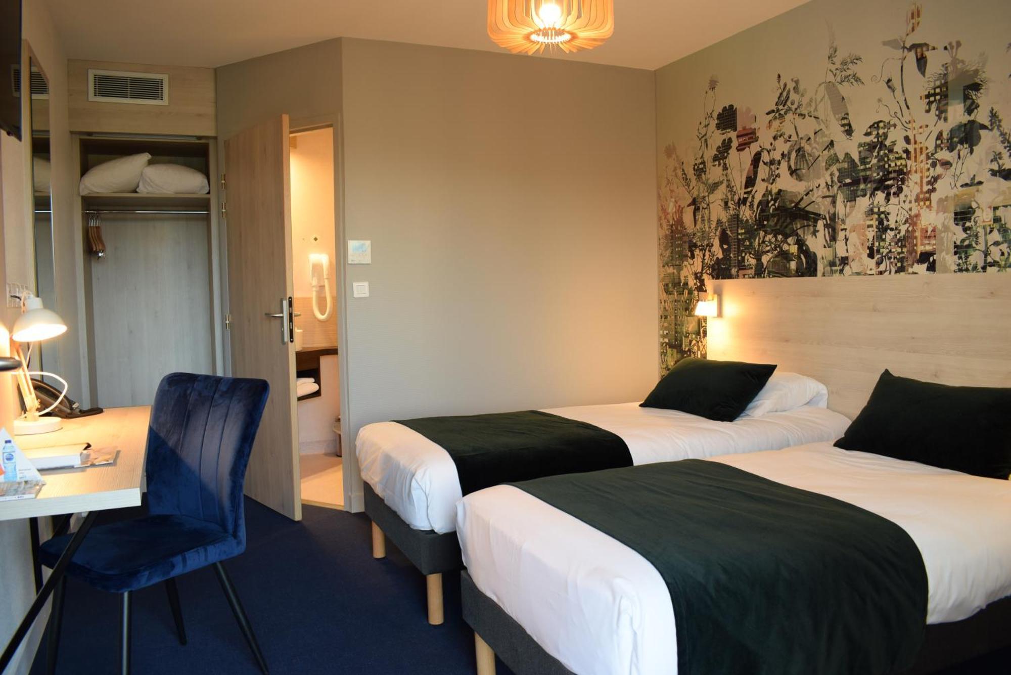 Brit Hotel Au Pays De Vitre Étrelles Eksteriør bilde